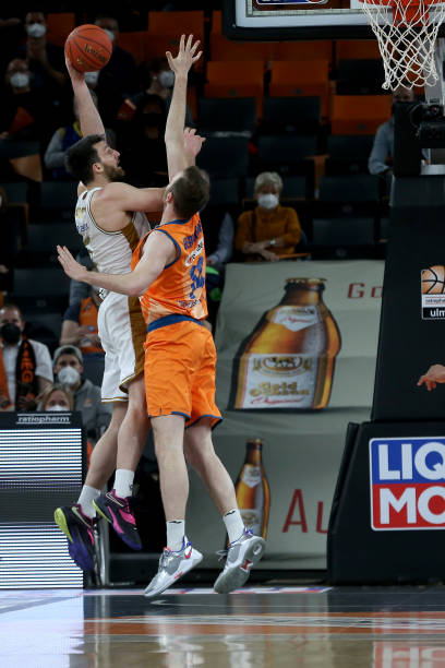 他们凭借团 他们凭借团